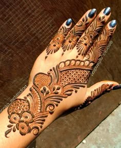13 back hand mehndi design