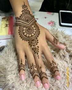 13 back hand mehndi design