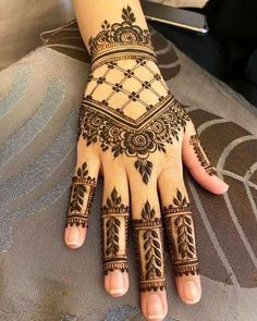 13 back hand mehndi design