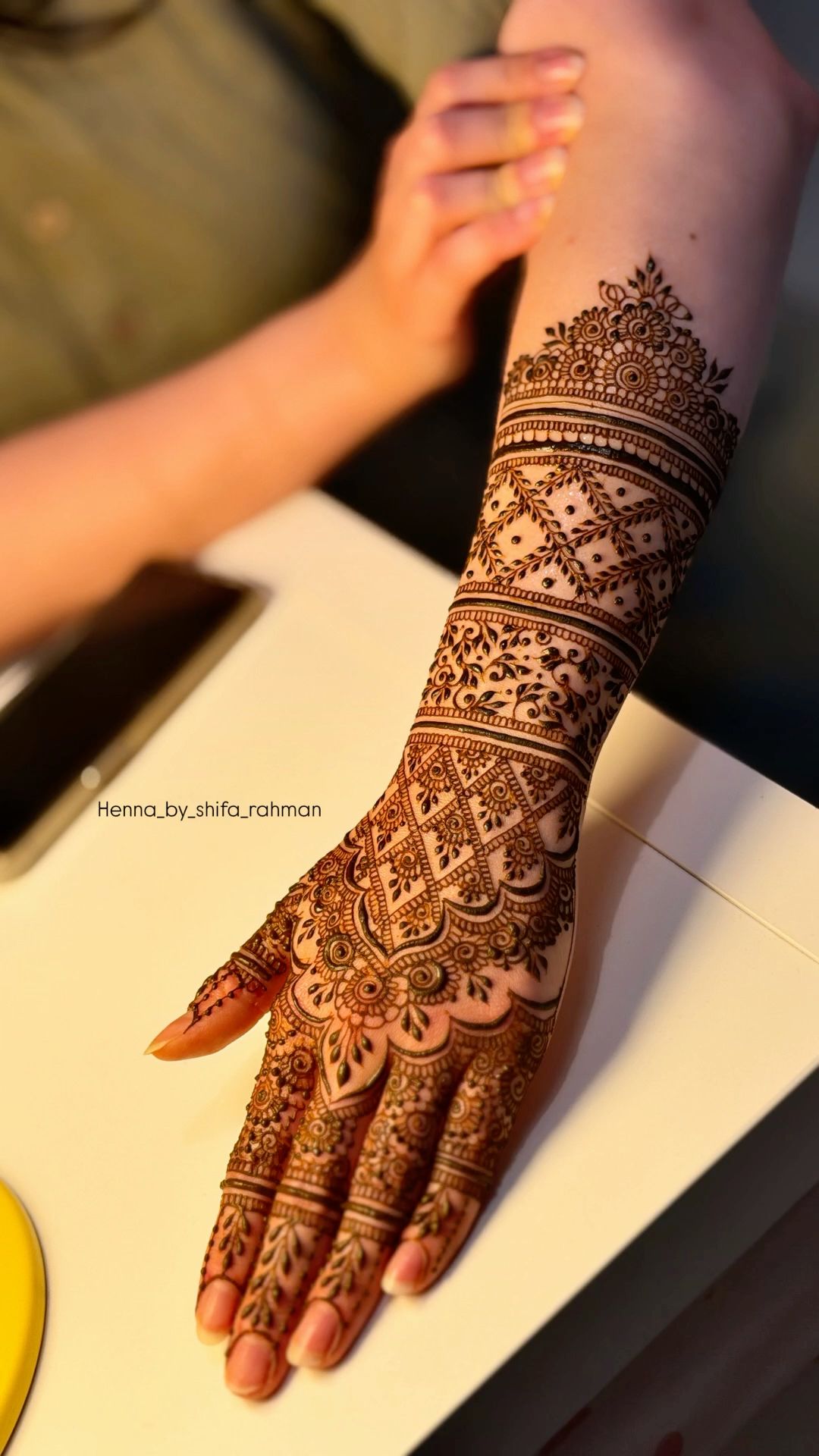 13 back hand mehndi design