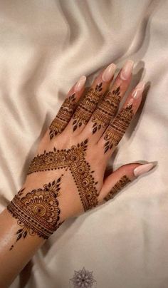 13 back hand mehndi design