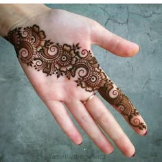13 back hand mehndi design