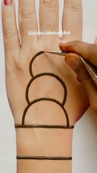 back hand mehndi design girl