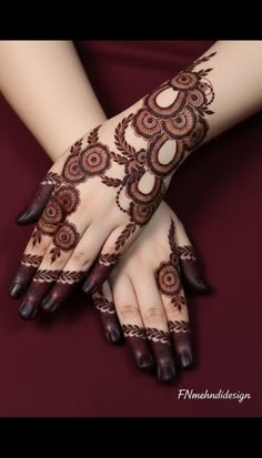 back hand mehndi design girl