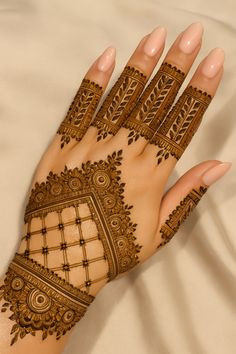 back hand mehndi design girl