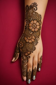 back hand mehndi design girl