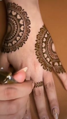 easy mehndi design for karva chauth