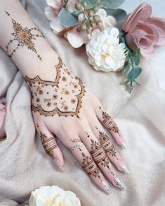 easy mehndi design for karva chauth