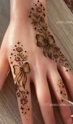 easy mehndi design for karva chauth