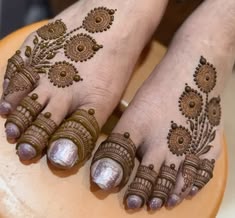 foot mehndi design simple and easy photo
