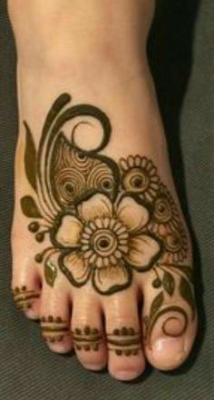 foot mehndi design simple and easy photo
