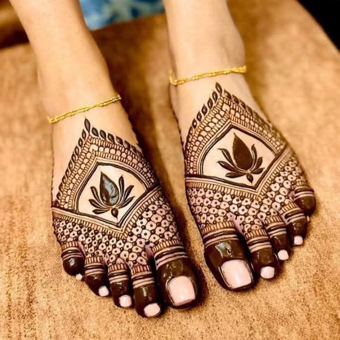 foot mehndi design simple and easy photo