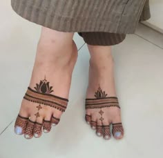 foot mehndi design simple and easy photo