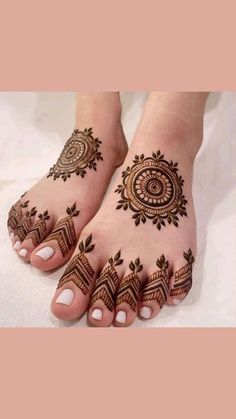 foot mehndi design simple and easy photo