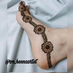 foot mehndi design simple and easy photo