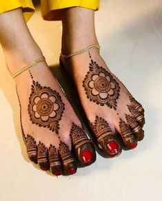 foot mehndi design simple and easy photo