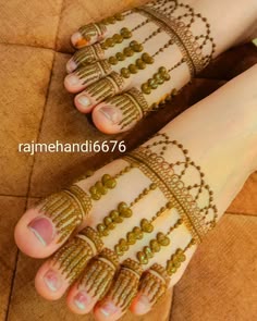 foot mehndi design simple and easy photo
