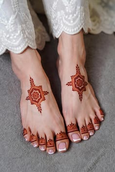 foot mehndi design simple and easy photo