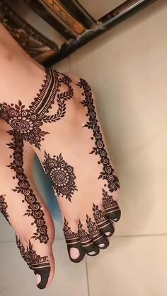 foot mehndi design simple and easy photo