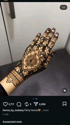 instagram mehndi design back hand