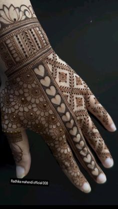 instagram mehndi design back hand