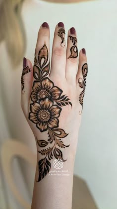instagram mehndi design back hand