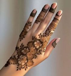 instagram mehndi design back hand