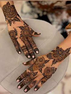 instagram mehndi design back hand