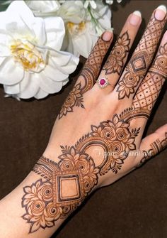 instagram mehndi design back hand