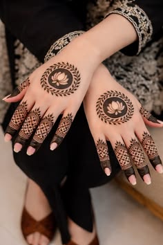 instagram mehndi design back hand