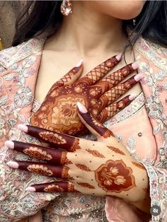 lotus mehndi design back hand