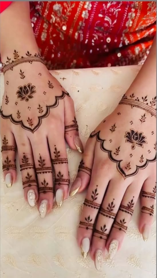 lotus mehndi design back hand