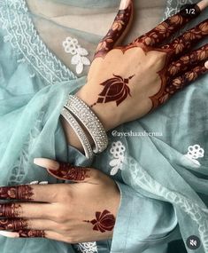 lotus mehndi design back hand