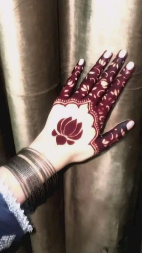 lotus mehndi design back hand