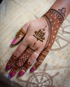 lotus mehndi design back hand