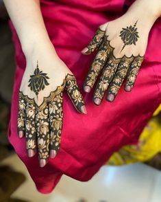 lotus mehndi design back hand