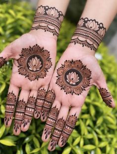 lotus mehndi design back hand