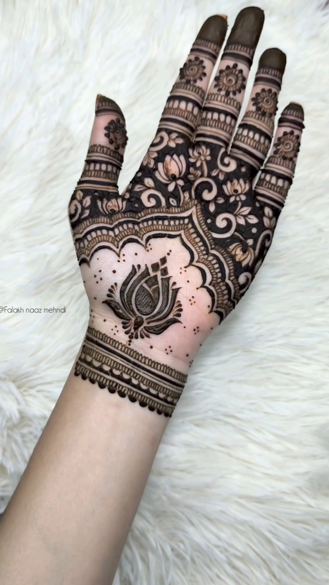 lotus mehndi design back hand