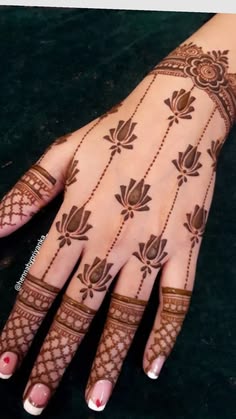 lotus mehndi design back hand