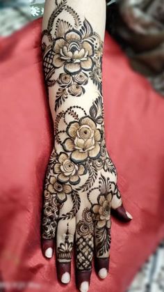 pakistani mehndi design back hand