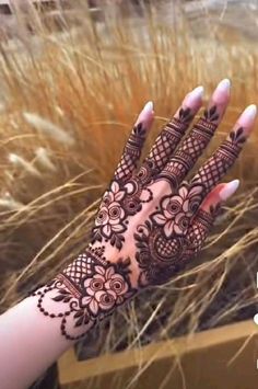 pakistani mehndi design back hand