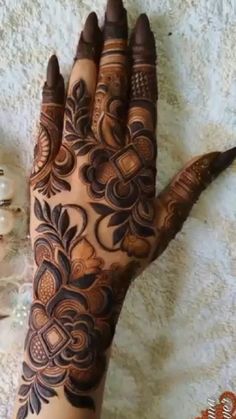 pakistani mehndi design back hand