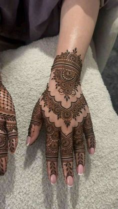 pakistani mehndi design back hand