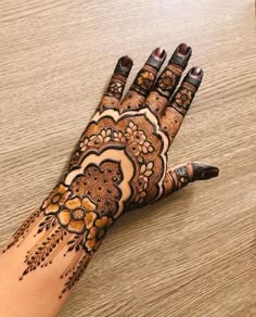 pakistani mehndi design back hand
