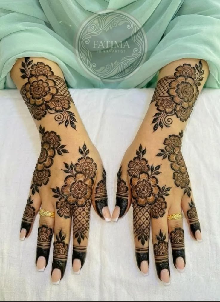 pakistani mehndi design back hand
