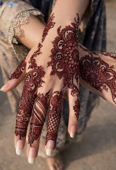 pakistani mehndi design back hand