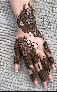 pakistani mehndi design back hand