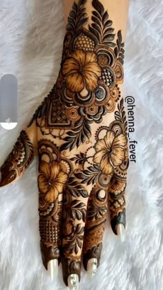 pakistani mehndi design back hand