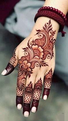 pakistani mehndi design back hand