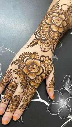 pakistani mehndi design back hand
